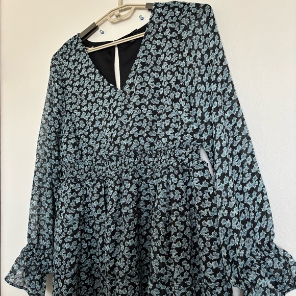 Torrid Mini Lurex Chiffon Tiered Mini Dress Size 0/L (12) NEW Floral Deep Black - Picture 4 of 12